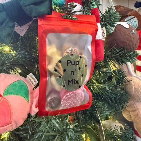 Festive Pup & Mix Chocolate
